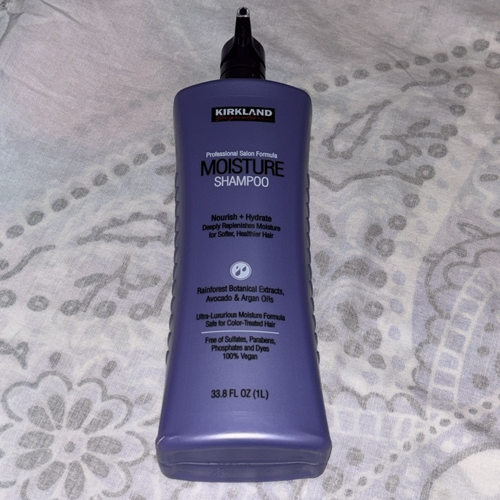 NEW Kirkland Signature Professional Salon Formula Moisture Shampoo 33.8 Oz